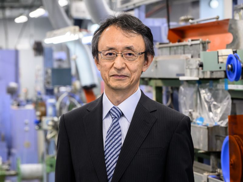 伸光精線工業の代表取締役